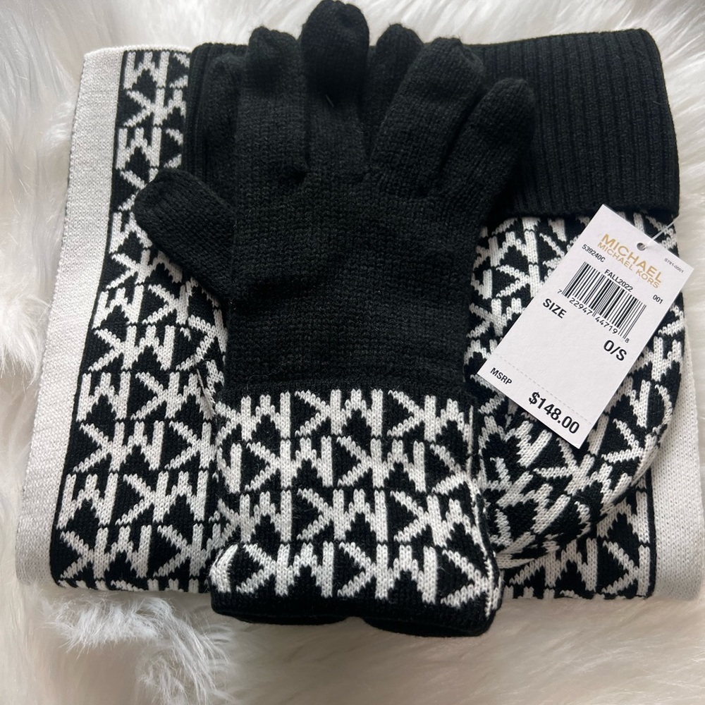 Michael Kors Scarf, Gloves and Hat set
